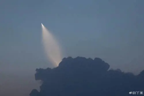 Cina, lanciato missile balistico di nuova generazione