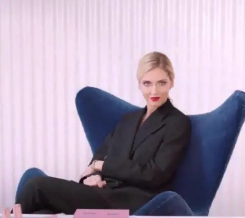 "I tuoi trucchi sono scadenti. La gente se n'è accorta". Ferragni attaccata su Instagram
