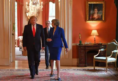 Il Presidente Trump incontra la Premier May 