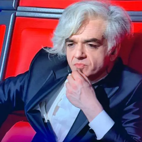 Morgan appello contro lo sfratto ai fan: "Occupiamo la mia casa"