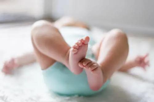 Bimba con macchia in bocca passa da un ospedale all'altro: era cartone