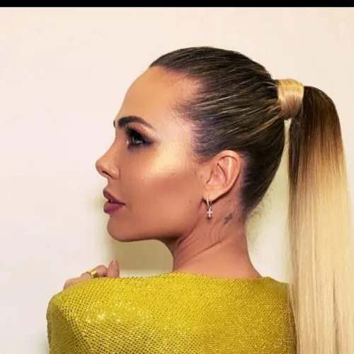 Ilary Blasi attaccata dagli hater: "Troppi ritocchi. Hai lo stesso naso di Michael Jackson"