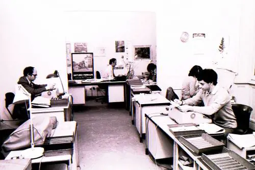 Vita di redazione tra steno, telex e  dimafonisti...