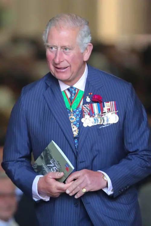 Il Principe Carlo e Camilla per l'anniversario dello sbarco in Normandia 