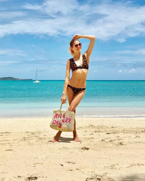 Carla Pereyra infiamma Instagram