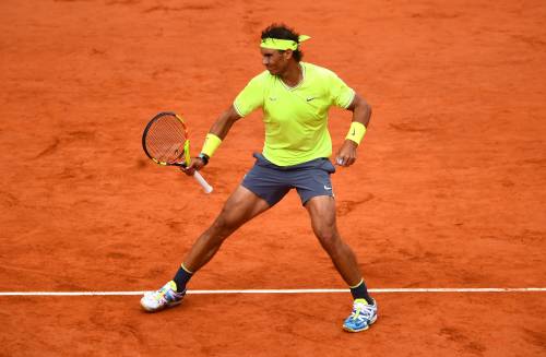 Roland Garros, Nadal vince la supersfida contro Federer e approda in finale