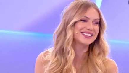 Taylor Mega: “Non sono lesbica, ma ho avuto molte esperienze con donne”