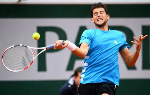 Roland Garros, Thiem piega Djokovic in cinque set. Sarà finale contro Nadal