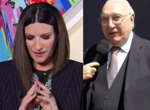 Laura Pausini crolla al ricordo de "La solitudine": "Buon compleanno Pippo!"