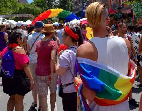 "Pride blasfemi": i cattolici fanno le messe di riparazione