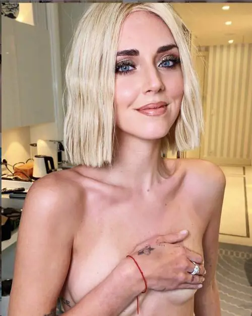 Chiara Ferragni e la lite con Fedez: "Quel telefono te lo infilo nel c..."