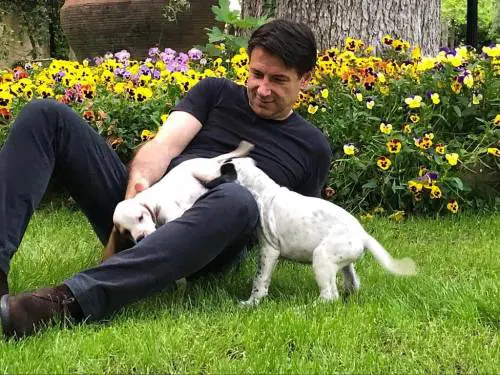 Premier isolato adesso si traveste da tecnico