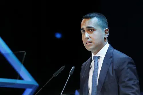 Whirlpool, arriva la fumata bianca: "Il sito di Napoli non chiude"