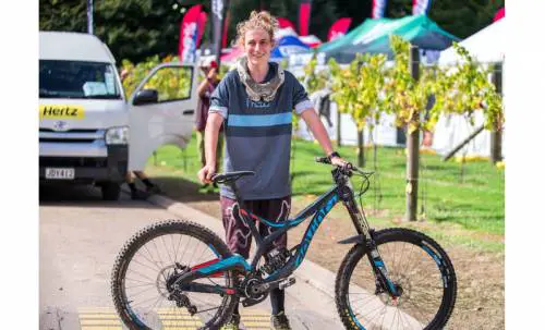 Kate, la Semenya in bici vince troppo. E le donne si ribellano