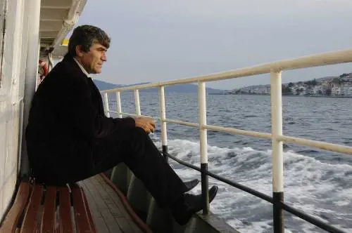 Il vizio intellettuale francese di piangere sulla "giusta causa"