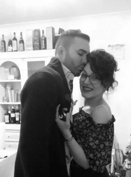 Viterbo, giovane uccisa dal fidanzato: il bimbo di lui mima il delitto