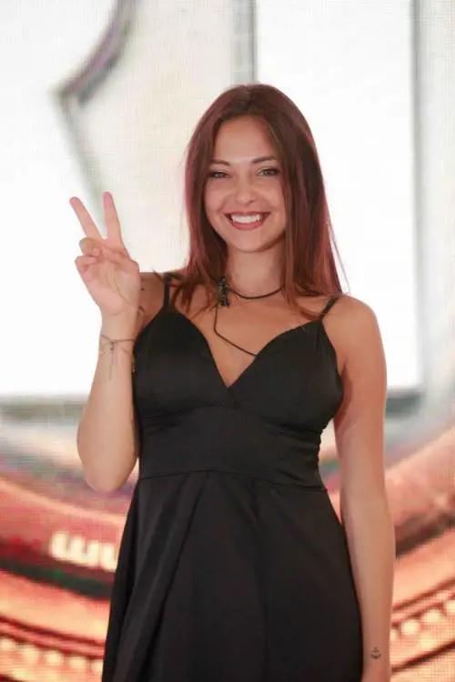 Gf, Martina Nasoni: "Dopo la vittoria, io e Daniele abbiamo passato la notte insieme (vestiti)"