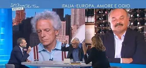 Sgarbi replica a Formigli: "Non sono affatto europeo, io sono un italiano"
