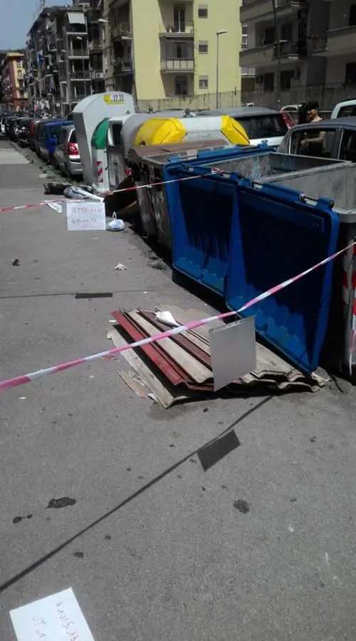 Lastre di amianto in centro: pericolo per la salute pubblica