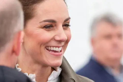 Kate Middleton ricicla un altro abito, esultano i social