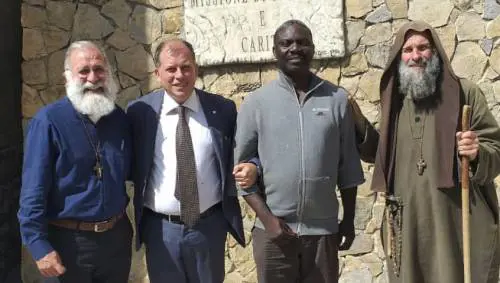 Il Tar dà ragione al migrante Paul. Niente espulsione. Fratel Biagio Conte: "Una grande vittoria"