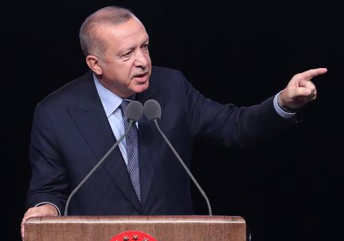 Ora Erdogan terrorizza la Nato: ecco perché ha scelto gli S-400