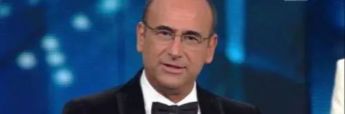 Carlo Conti a ruota libera: "Avevo il posto in banca, ma lo ho lasciato"