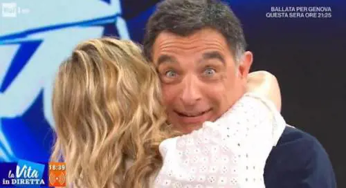 La Fialdini piange in diretta. Timperi: "Oh, mica siamo morti"