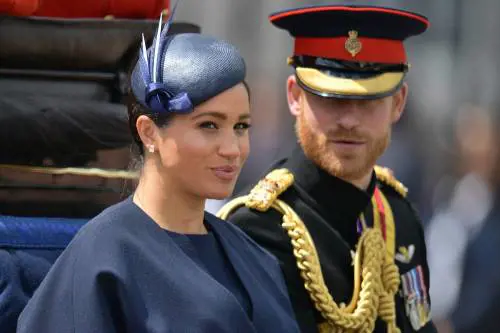 La Regina Elisabetta snobba il battesimo di Baby Sussex