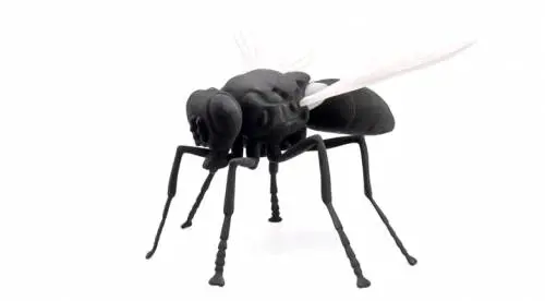 Bimbo di 3 anni distrugge opera d'arte da 50mila euro