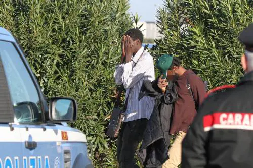 Quei migranti che accumulano più pensioni fino a 17mila euro l'anno