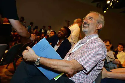 E Lerner sale già sul barcone: "Dobbiamo far pace con Ong"