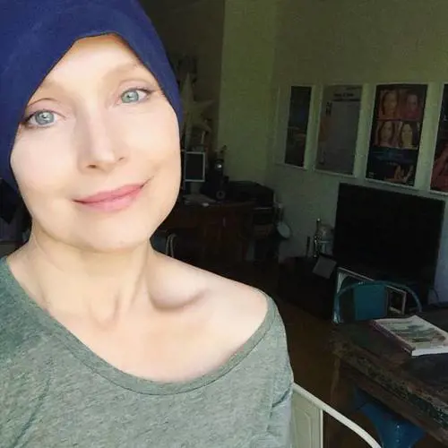 Sabrina Paravicini è stata operata: prosegue la lotta al cancro