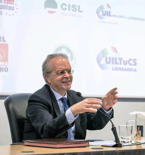 Renato Saccone, Prefetto di Milano