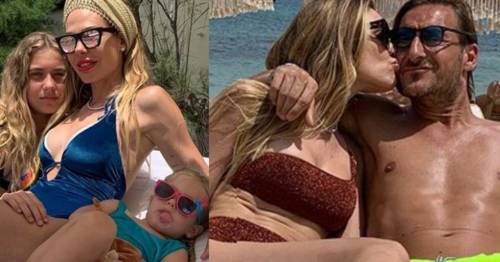 Francesco Totti incanta il web con una foto di Ilary Blasi e le figlie: "Le più belle del mondo"