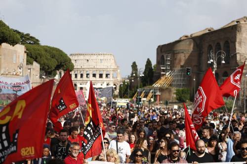 Protesta contro gli sgomberi a Roma