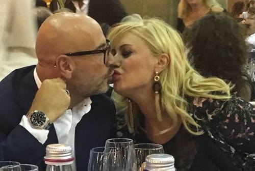 Tina Cipollari festeggia il compleanno del compagno Vincenzo Ferrara