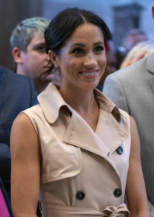 Meghan Markle sfoggia 600.000 sterline in gioielli