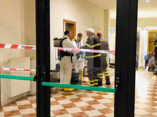Treviso, busta con minacce e polvere al sindaco