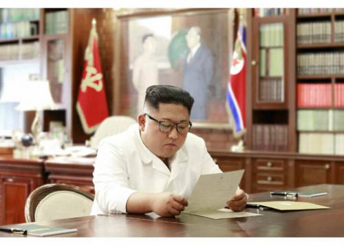 Nordcorea torna a lanciare missili in mare: "Stop colloqui di pace con Seul"