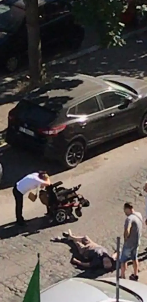 Disabile investito sulle strisce fantasma a Casal Bruciato