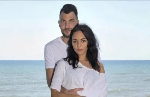 Temptation Island, Jessica dimentica il fidanzato Andrea e il web la massacra
