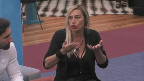 Lory Del Santo: "Mi ha dato uno schiaffo, per paura mi sono concessa"