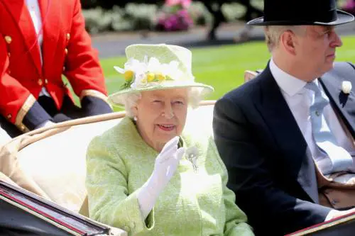 Meghan Markle sa come far ridere la Regina