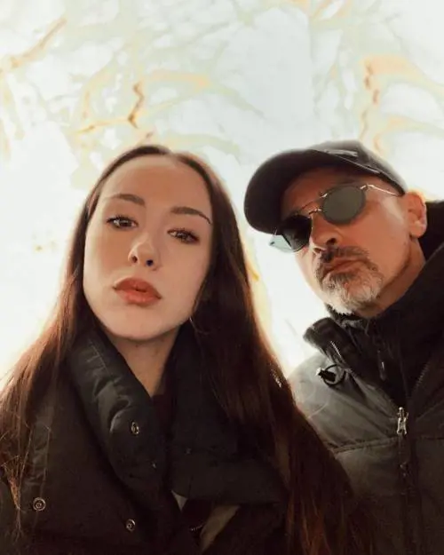 Aurora Ramazzotti, gli auguri social alla figlia di Marica Pellegrinelli e suo padre Eros