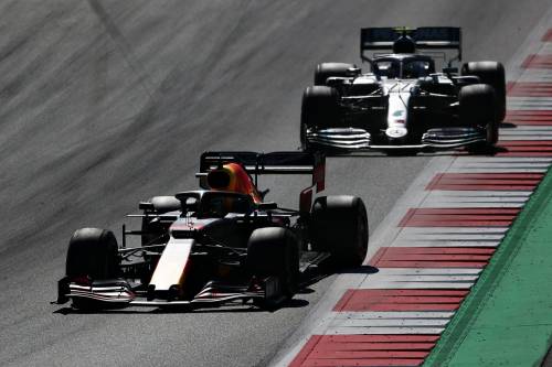 Formula Uno, Verstappen vince davanti a Leclerc e Bottas