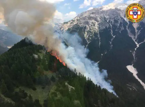 Sul rifugio più alto d'Europa (4.554 metri) da una settimana non si scende sotto zero