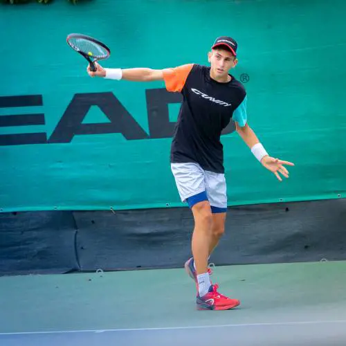 "Ammiro Djokovic, gioco un po' come lui. E per arrivare in alto imparo dalle sconfitte"