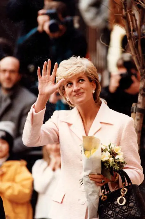 Principe William: con Lady Diana commuove i sudditi