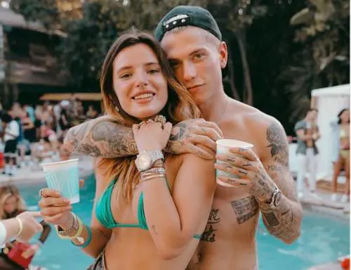 Bella Thorne e Benjamin Mascolo vacanze italiane a Capri